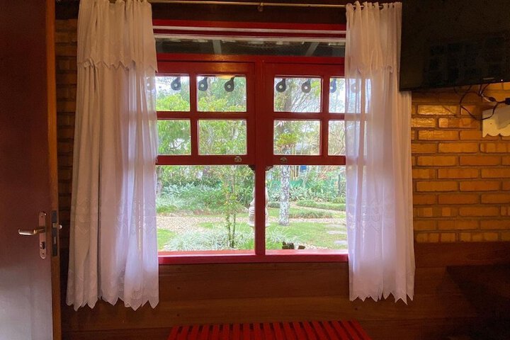 Room 5 of 20