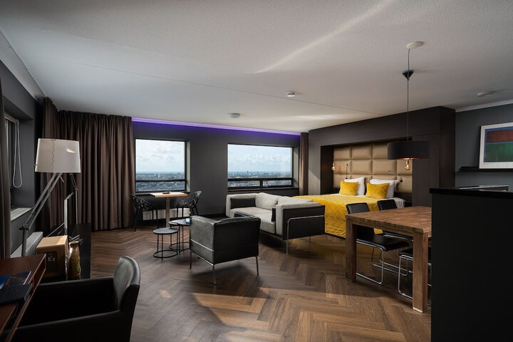 Room 19 of 56