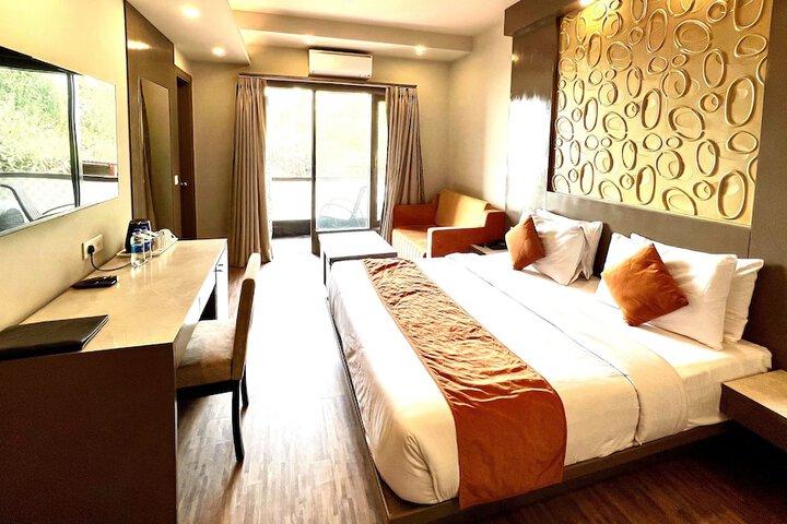 Room 32 of 58