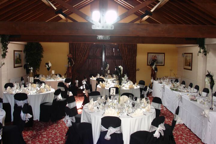 Ballroom/Hall 52 of 93
