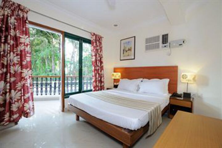 Room 7 of 14