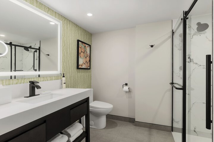 Clean Restrooms