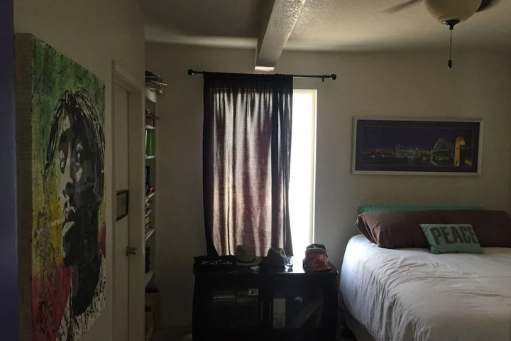 Room 4 of 20