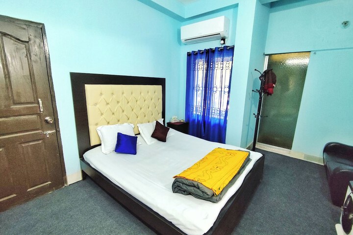 Room 11 of 23
