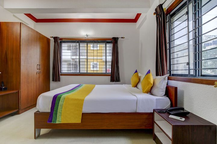 Room 8 of 27