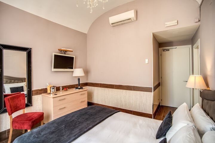 Room 47 of 68