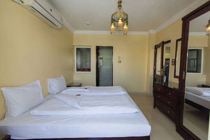 Room 18 of 65