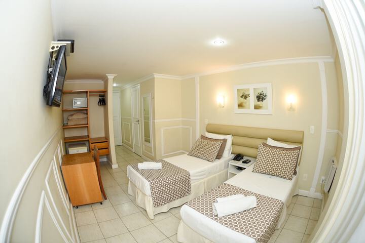 Room 7 of 58