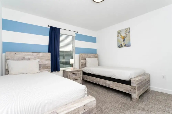 Room 5 of 22