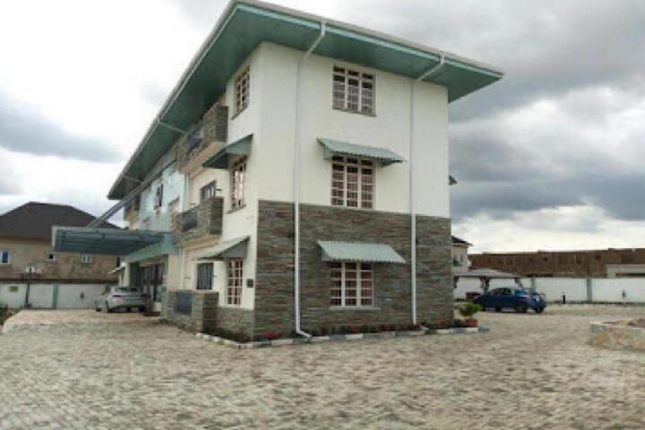 World Lilies Hotel & Events Place