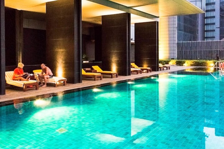 Hotel with Pool