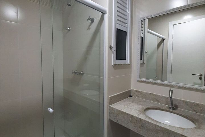 Room 13 of 26