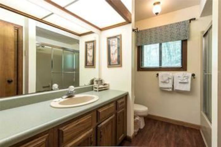 Room 2 of 29