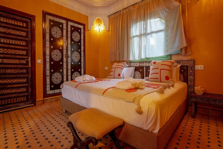 Room 6 of 24