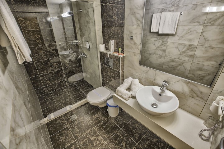 Clean Restrooms