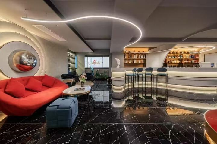 Hotel Interior 2 of 28