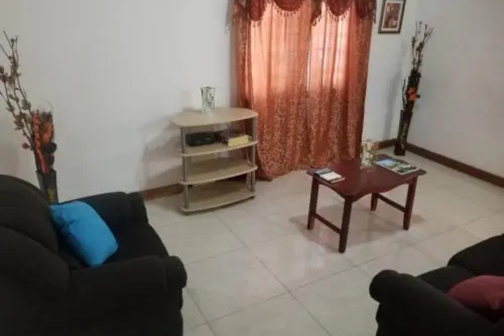 Room 4 of 11