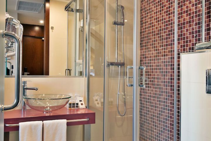 Clean Restrooms