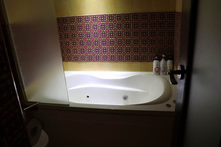 Room 35 of 46
