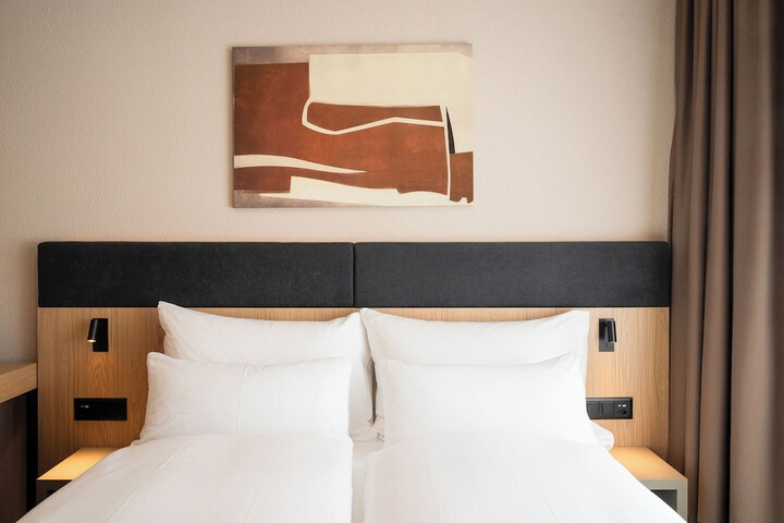 Room 4 of 45