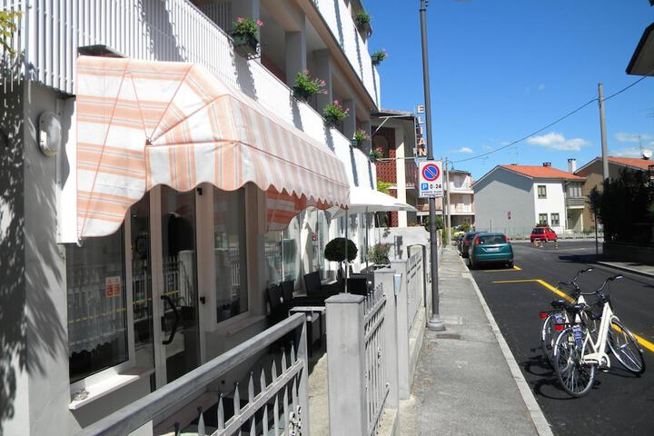 Hotel 64 of 71