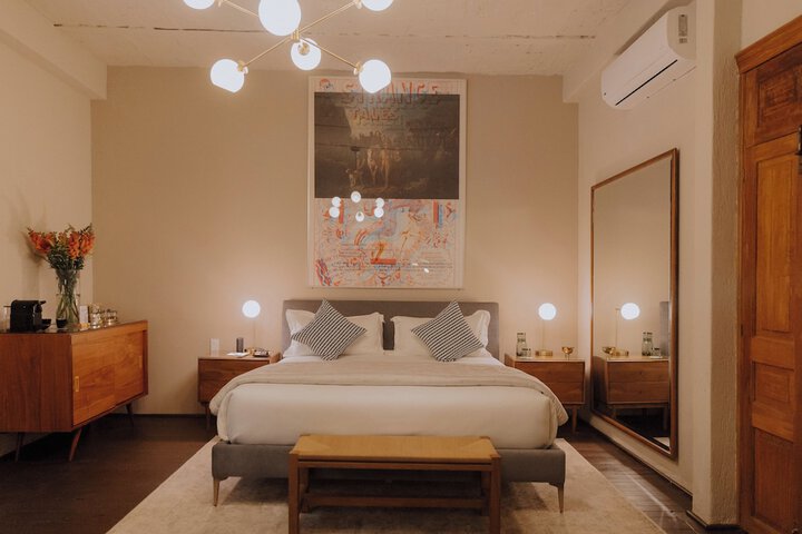 Room 19 of 40