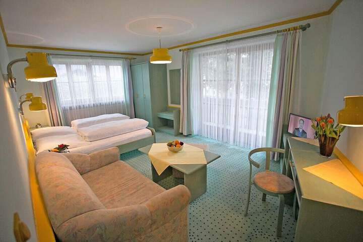 Room 9 of 45