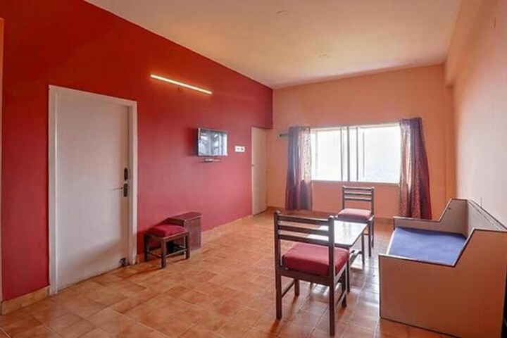 Hotel Interior 5 of 14