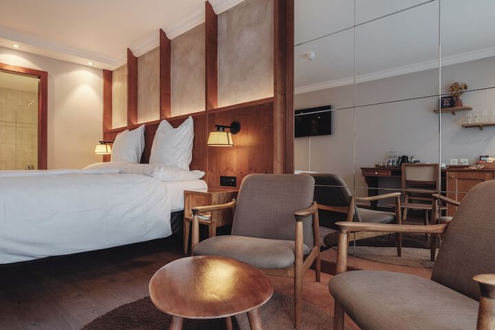 Room 41 of 90