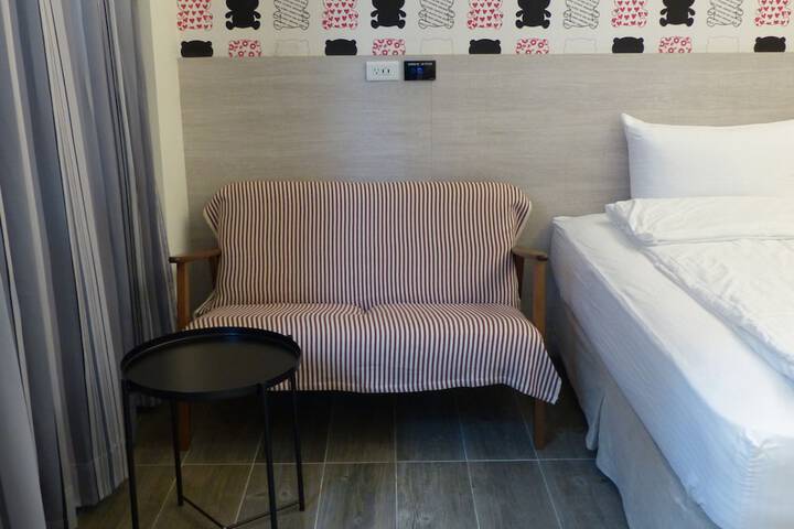 Room 15 of 31