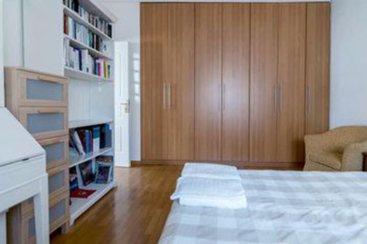 Room 13 of 25
