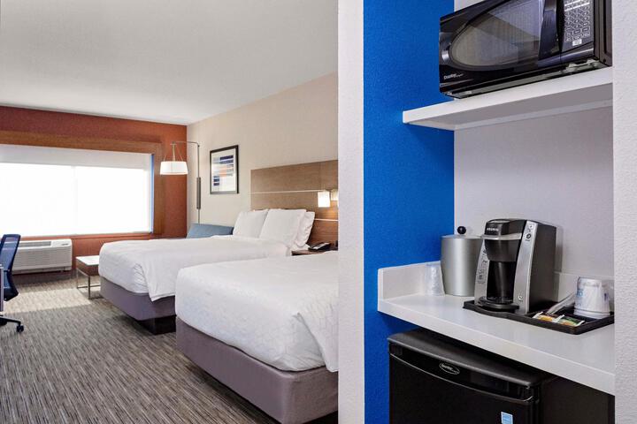 1 King Suite (6 of 8)