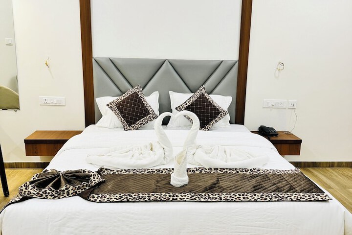 Room 28 of 84
