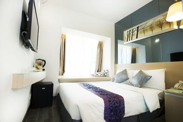 Room 4 of 22