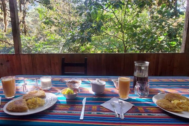 Breakfast/Coffee Service 11 of 23