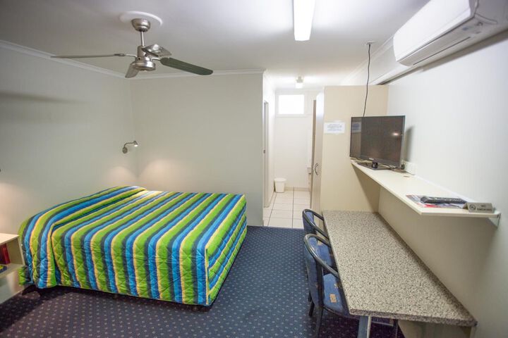 Room 9 of 31