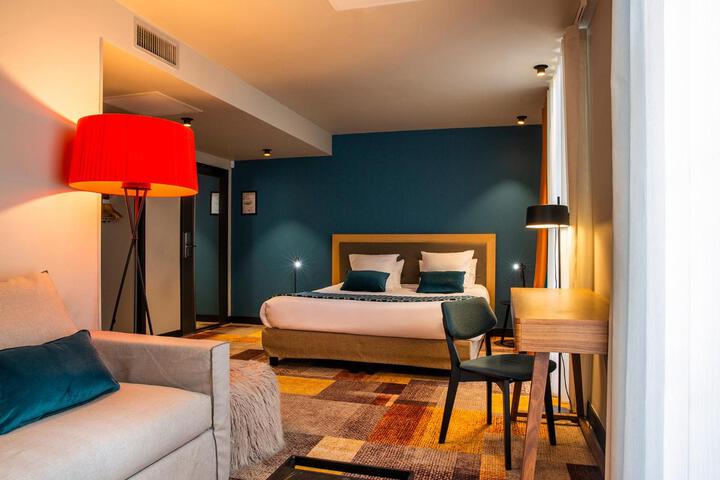 Room 20 of 65