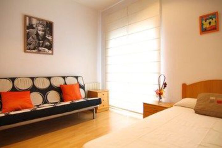Room 35 of 176