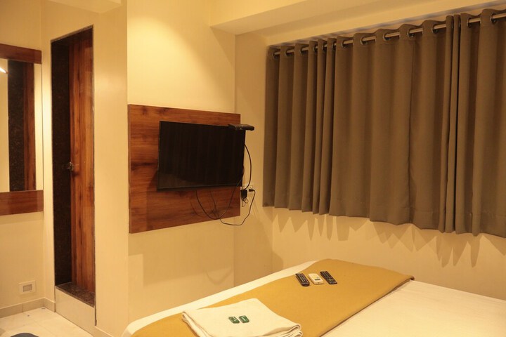 Room 12 of 49
