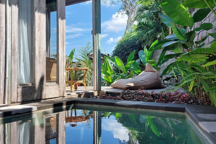 Pool 82 of 123