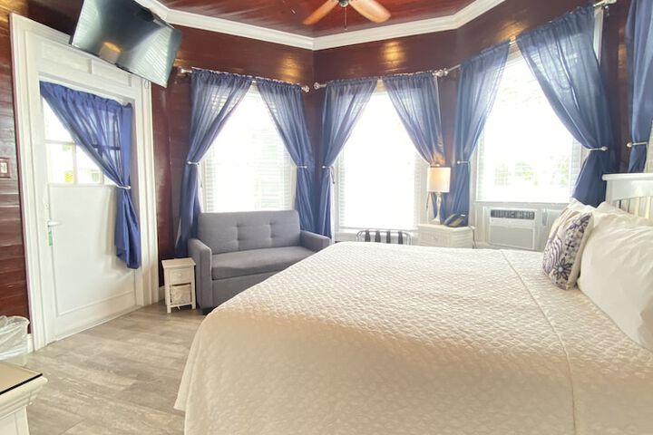 Room 20 of 159