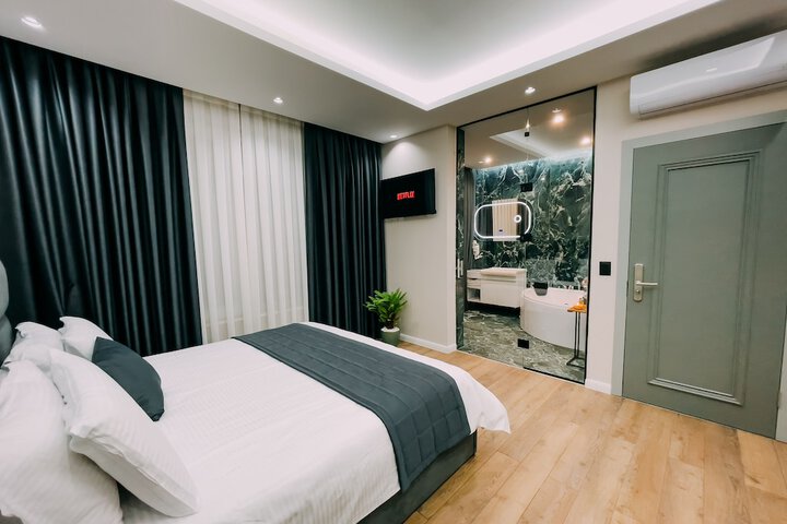 Room 46 of 121