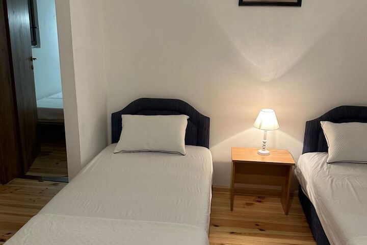 Room 15 of 44