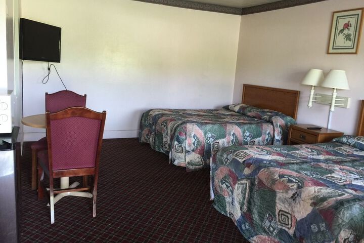 Room 6 of 22