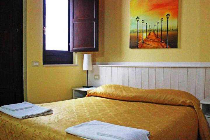 Room 15 of 41