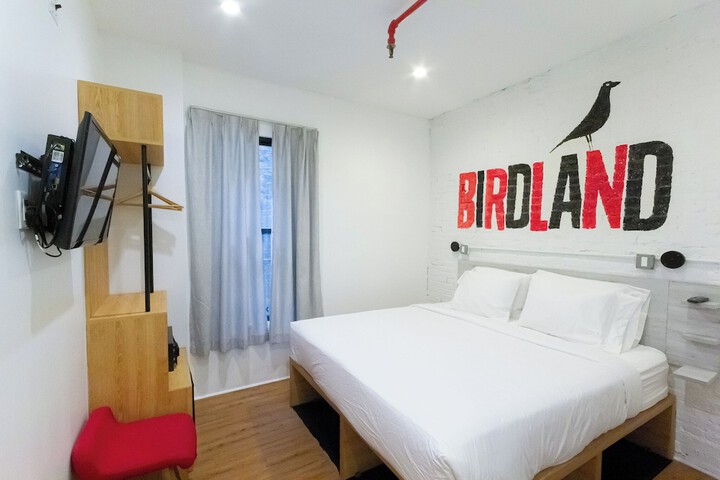 Room 7 of 35