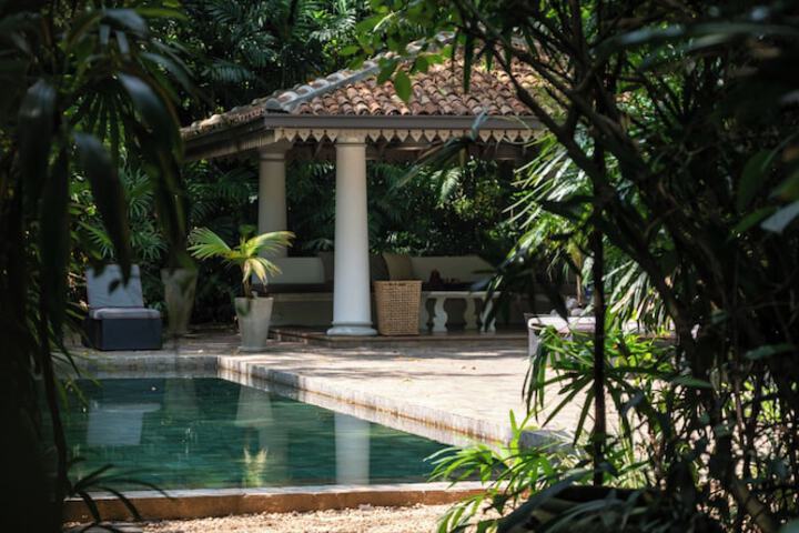 Hotel with Pool