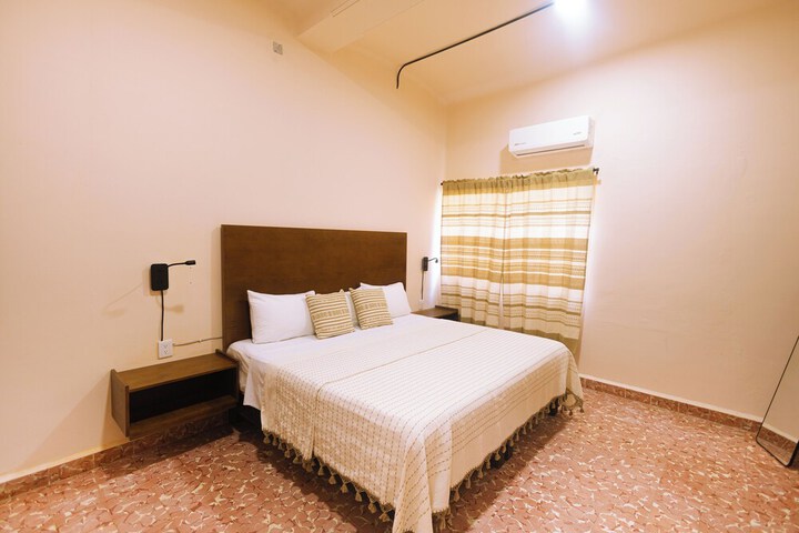 Room 8 of 42