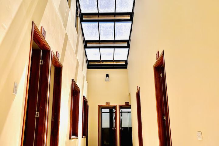 Ballroom/Hall 15 of 19