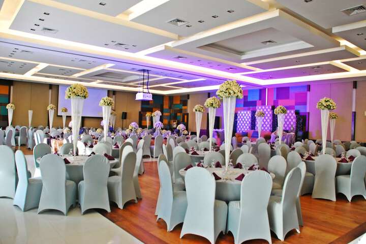 Ballroom/Hall 51 of 59